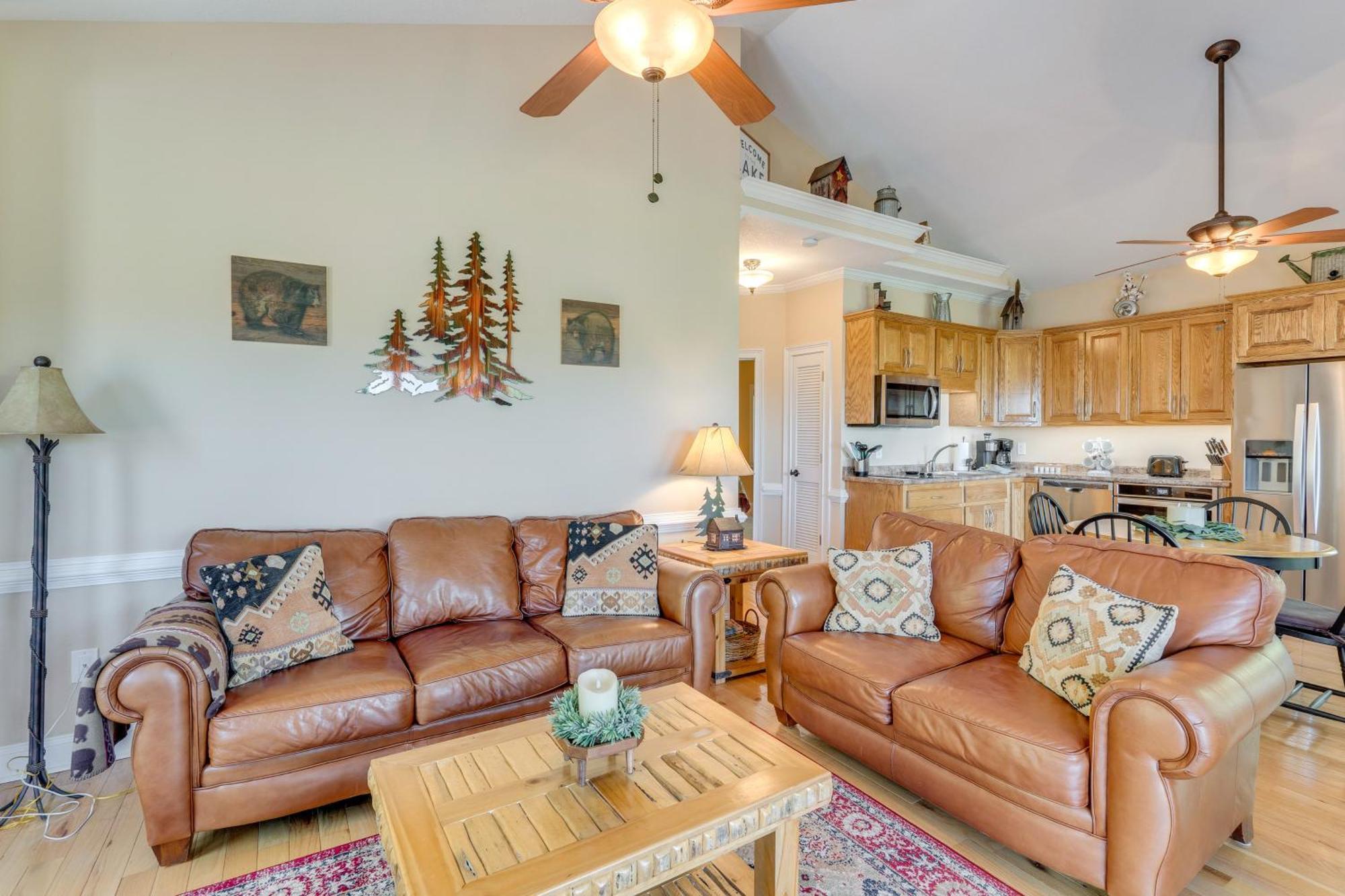Lake-View Condo With Covered Deck In Hiawassee! Exterior photo